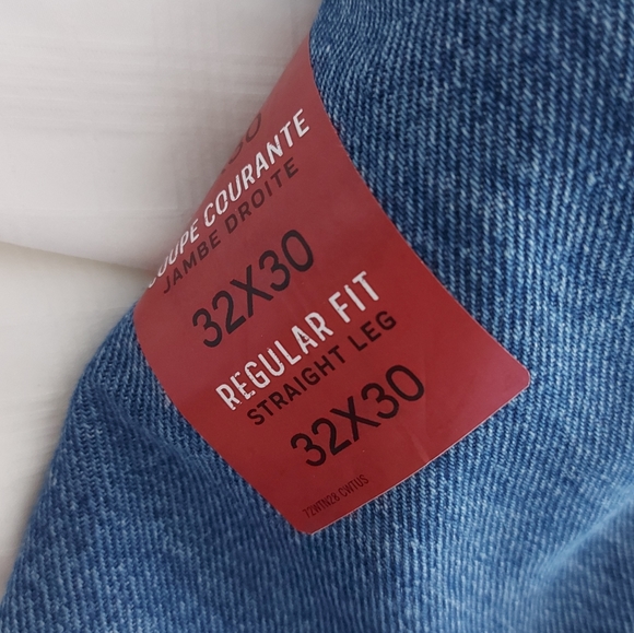 Nwt| Rustler mom jeans - Picture 3 of 5